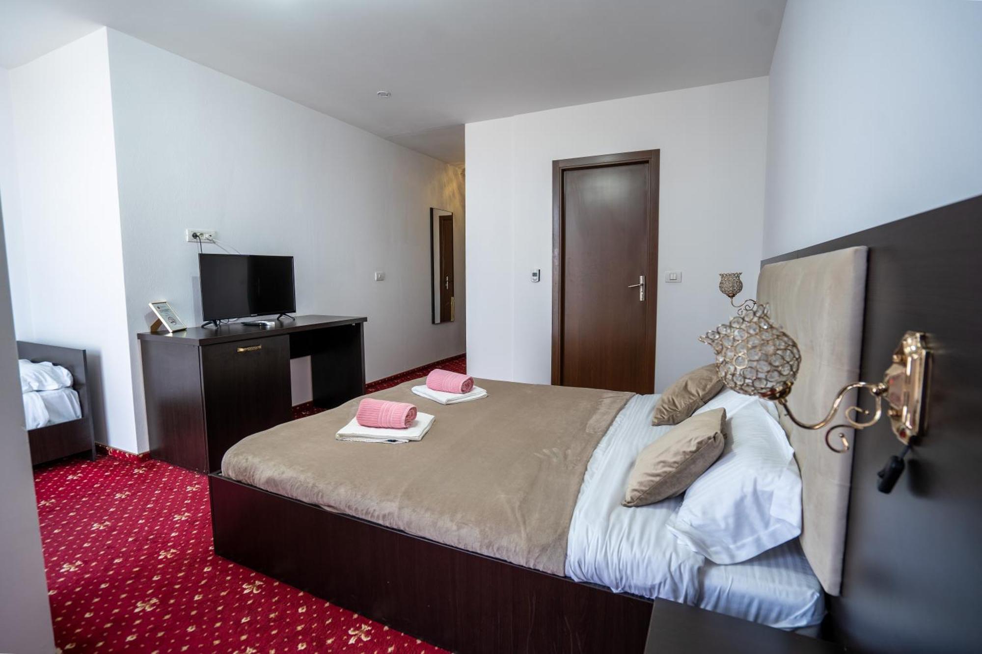 Hotel N Residence Timisoara Exterior photo